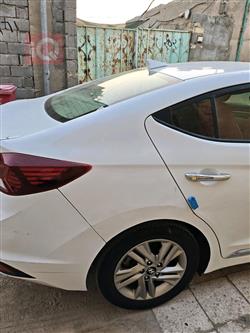 هیوندای ئەلەنترا